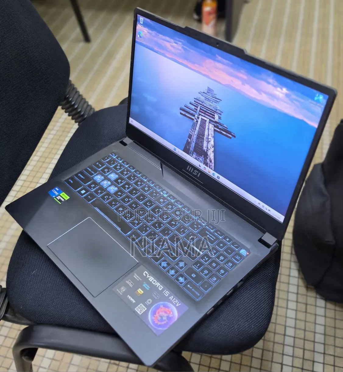 Nouveau Ordinateur portable MSI Cyborg 14 32GB Intel Core i5 SSD 1T