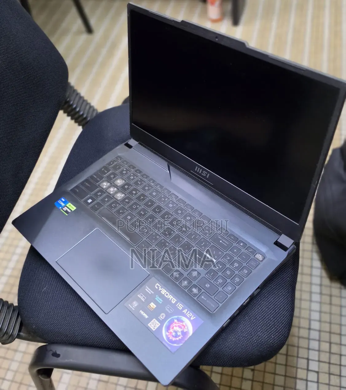 Nouveau Ordinateur portable MSI Cyborg 14 32GB Intel Core i5 SSD 1T