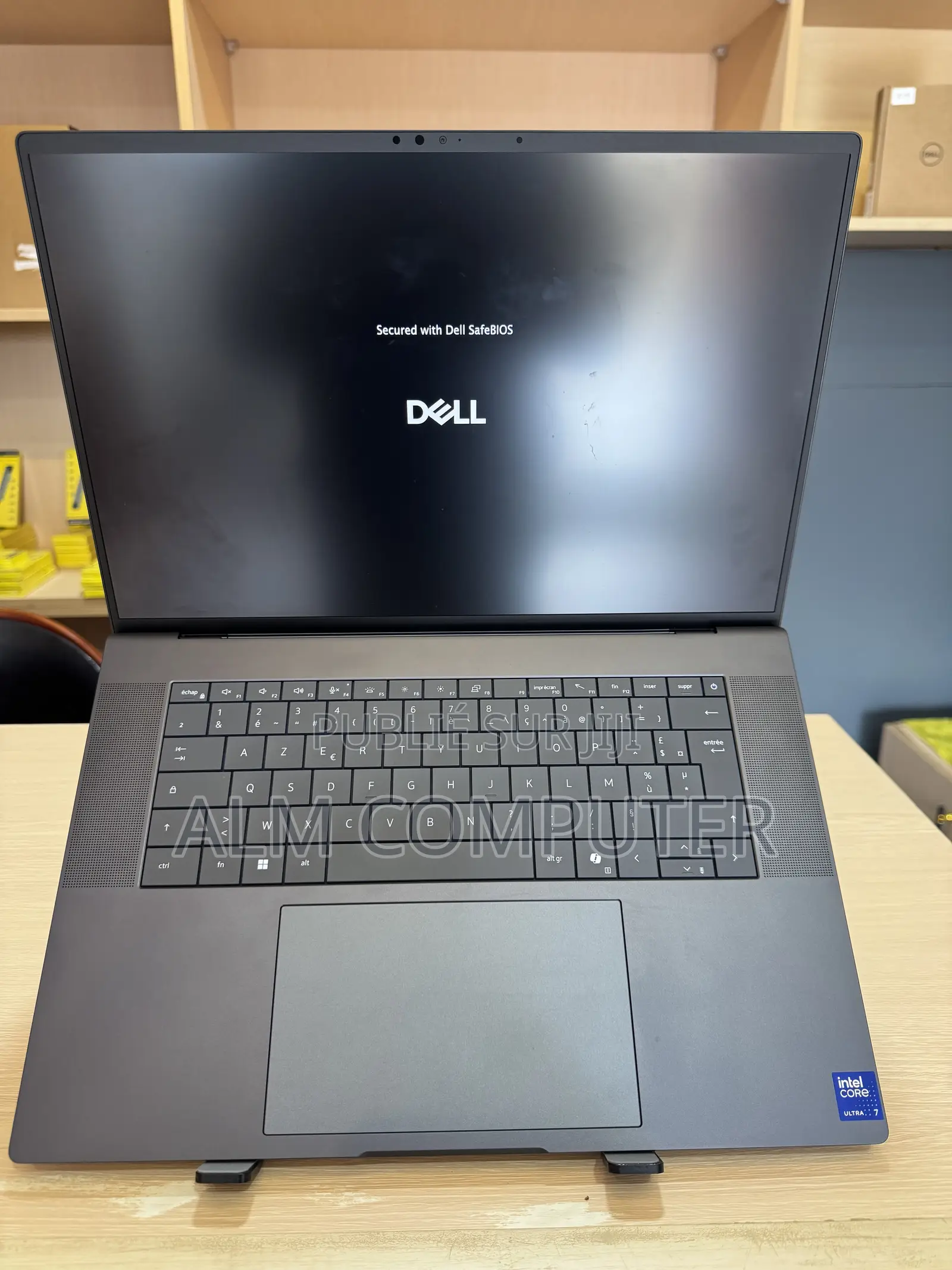 Ordinateur portable Dell Pro Max 16 32GB Intel Core Ultra 7 SSD 1T