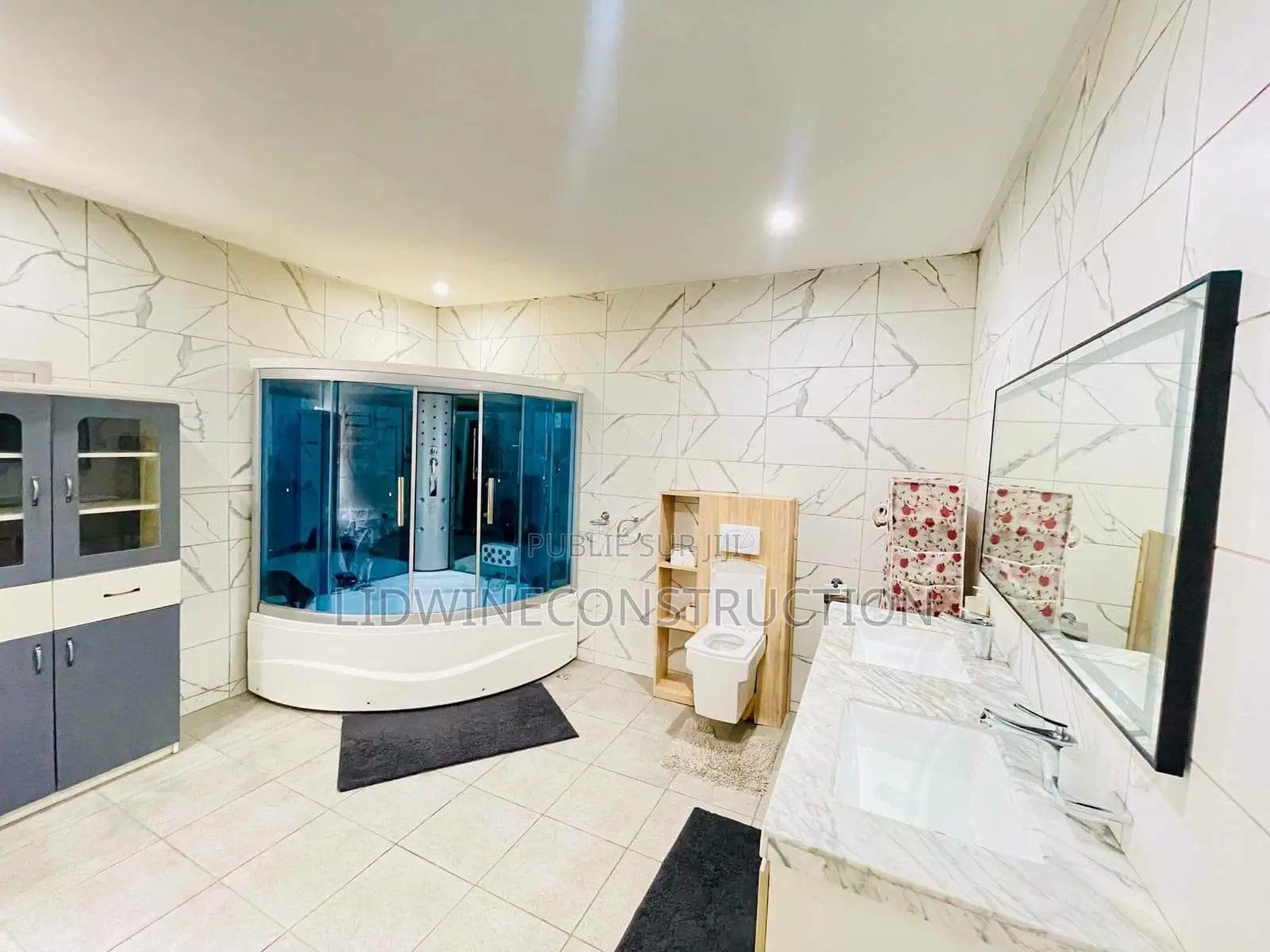 Meublé 5chbre Villa dans Cocody à Vendre