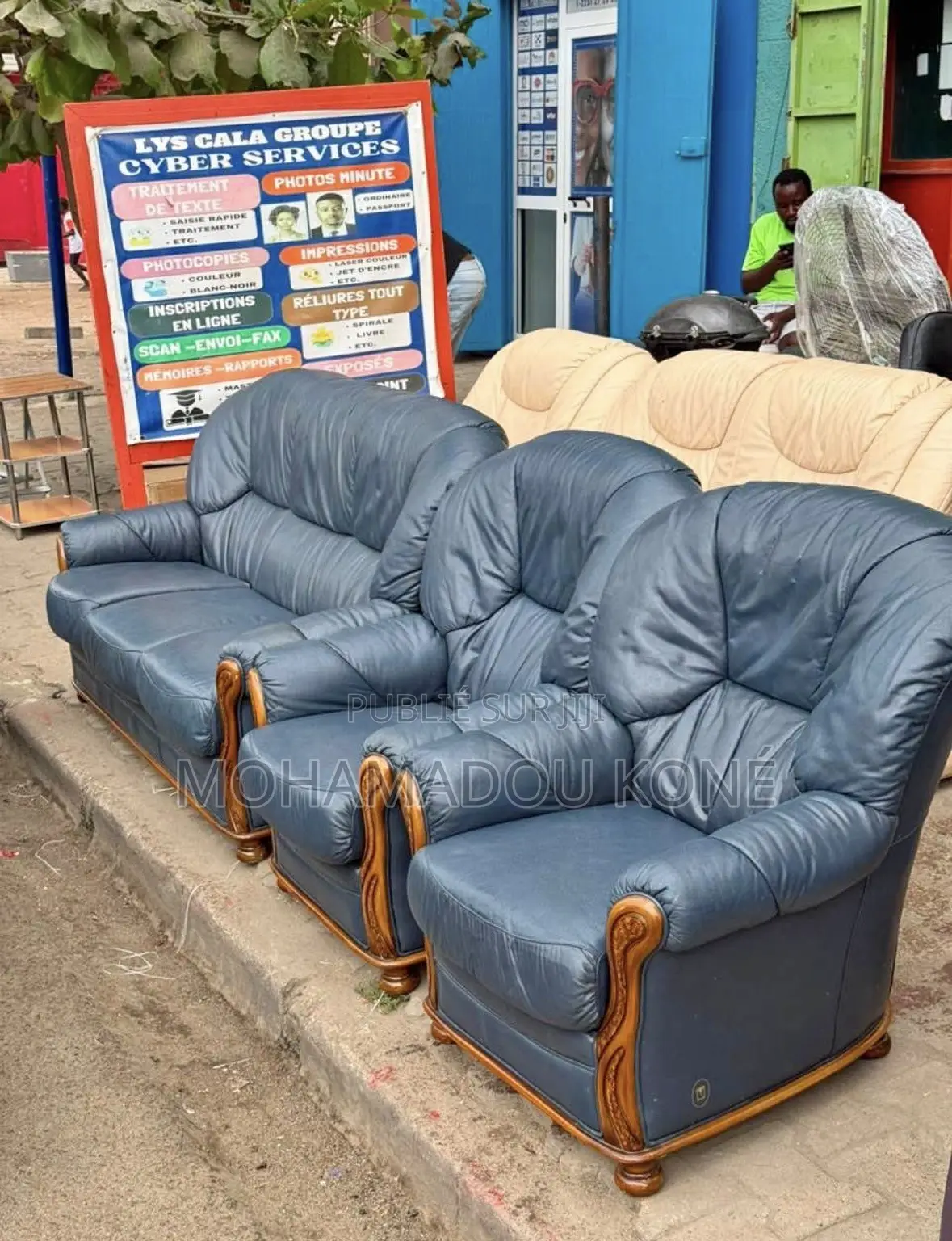 Fauteuil 05 Places Disponibles