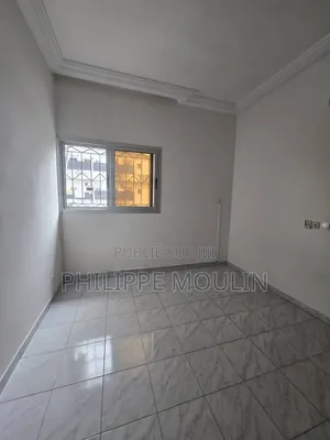 3chbre Appartement dans Cocody 2 Plateaux à Louer