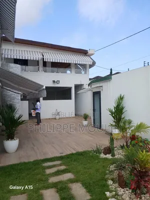 9chbre Villa dans Cocody Faya à Louer