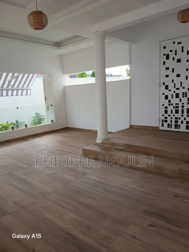 9chbre Villa dans Cocody Faya à Louer
