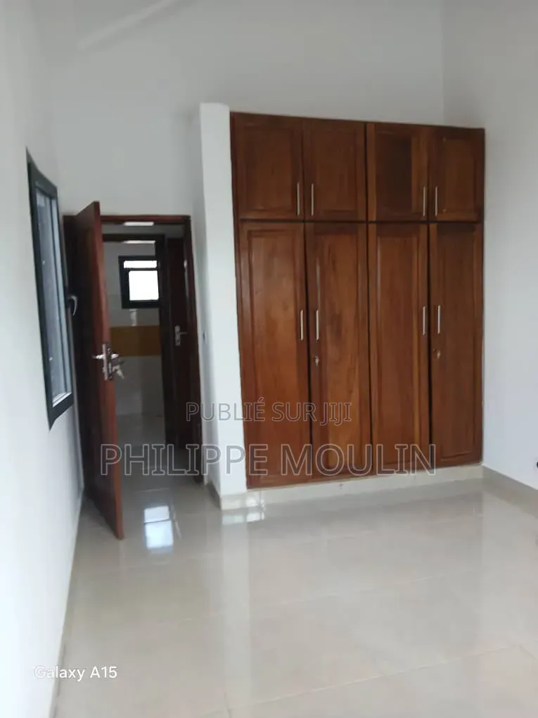9chbre Villa dans Cocody Faya à Louer