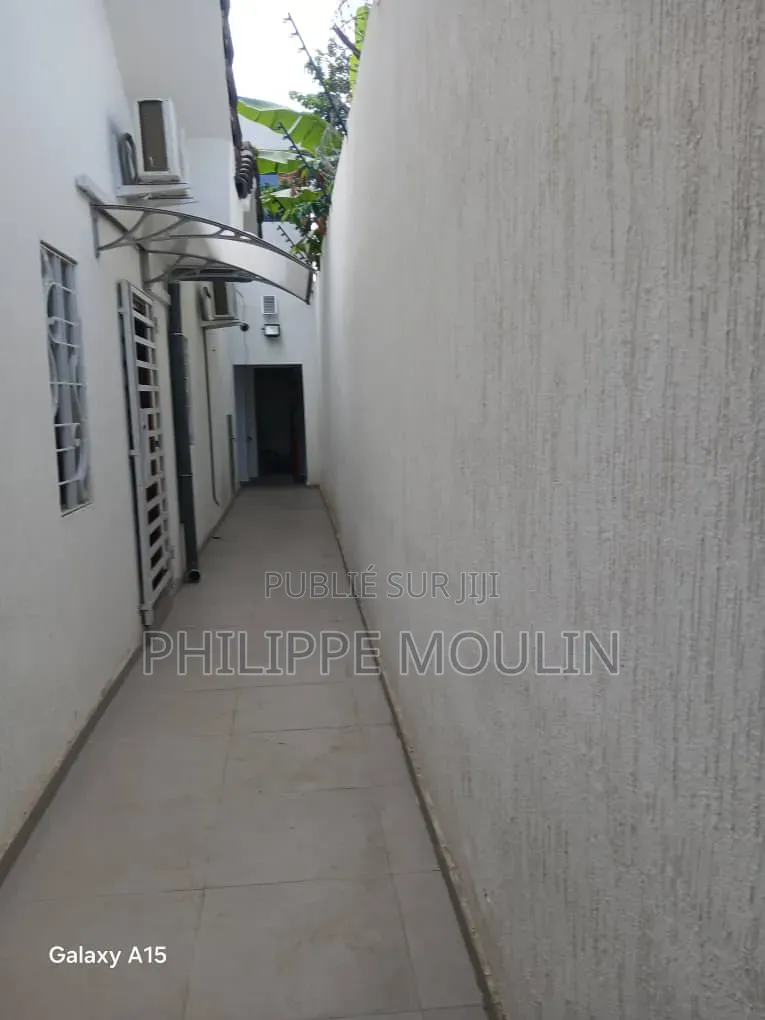 9chbre Villa dans Cocody Faya à Louer