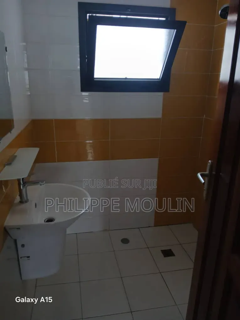 9chbre Villa dans Cocody Faya à Louer