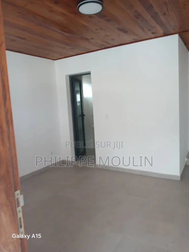 9chbre Villa dans Cocody Faya à Louer