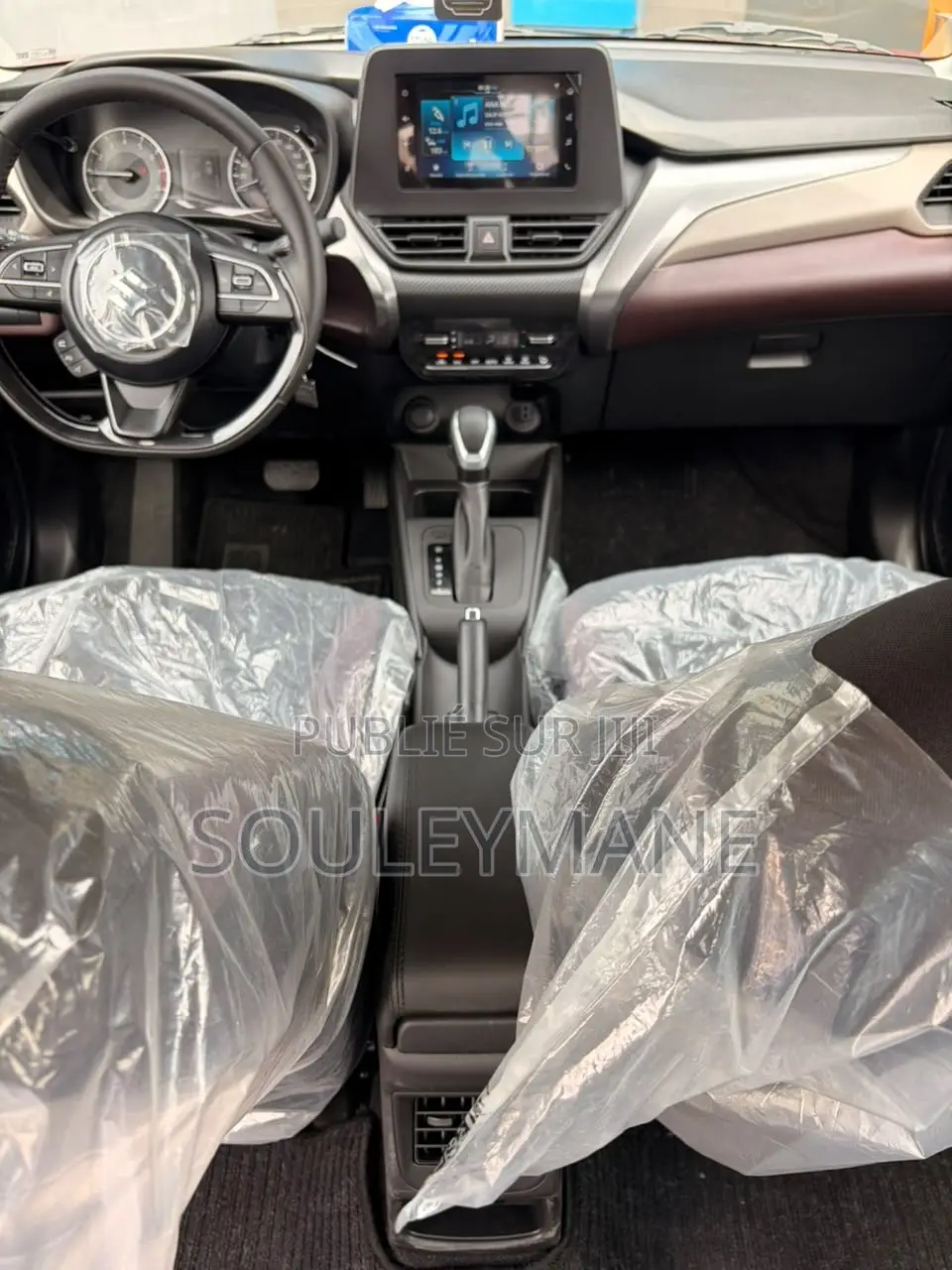 Suzuki Fronx 2025 Rouge