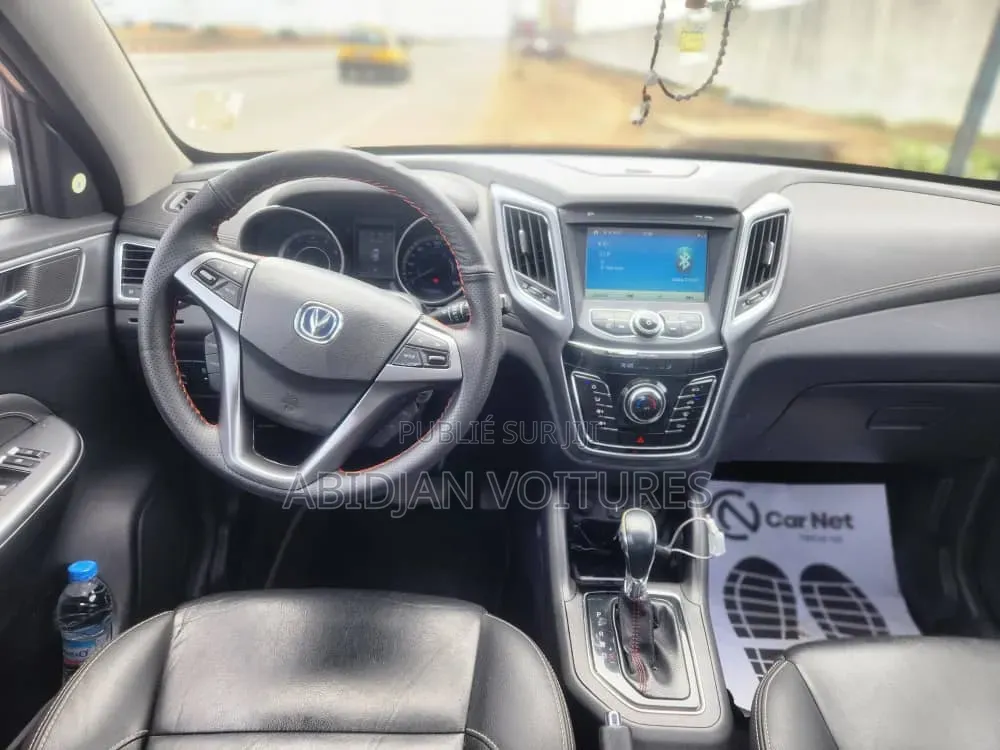 Changan CS35 2020 Gris