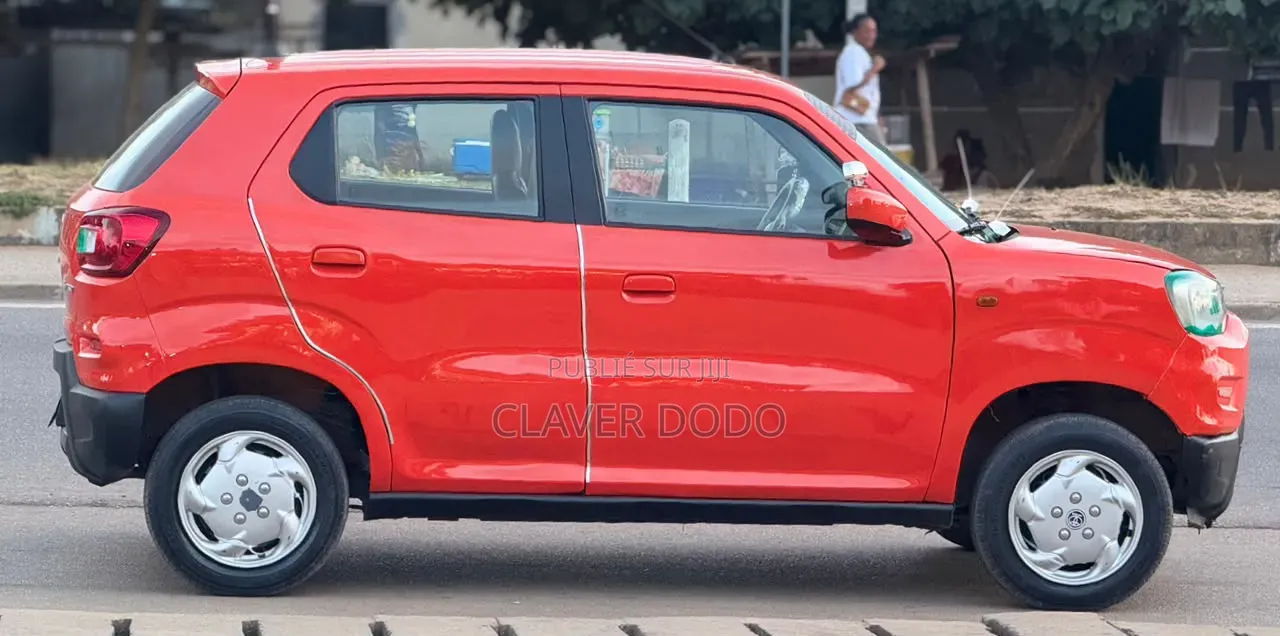 Suzuki S-Presso 2023 Rouge