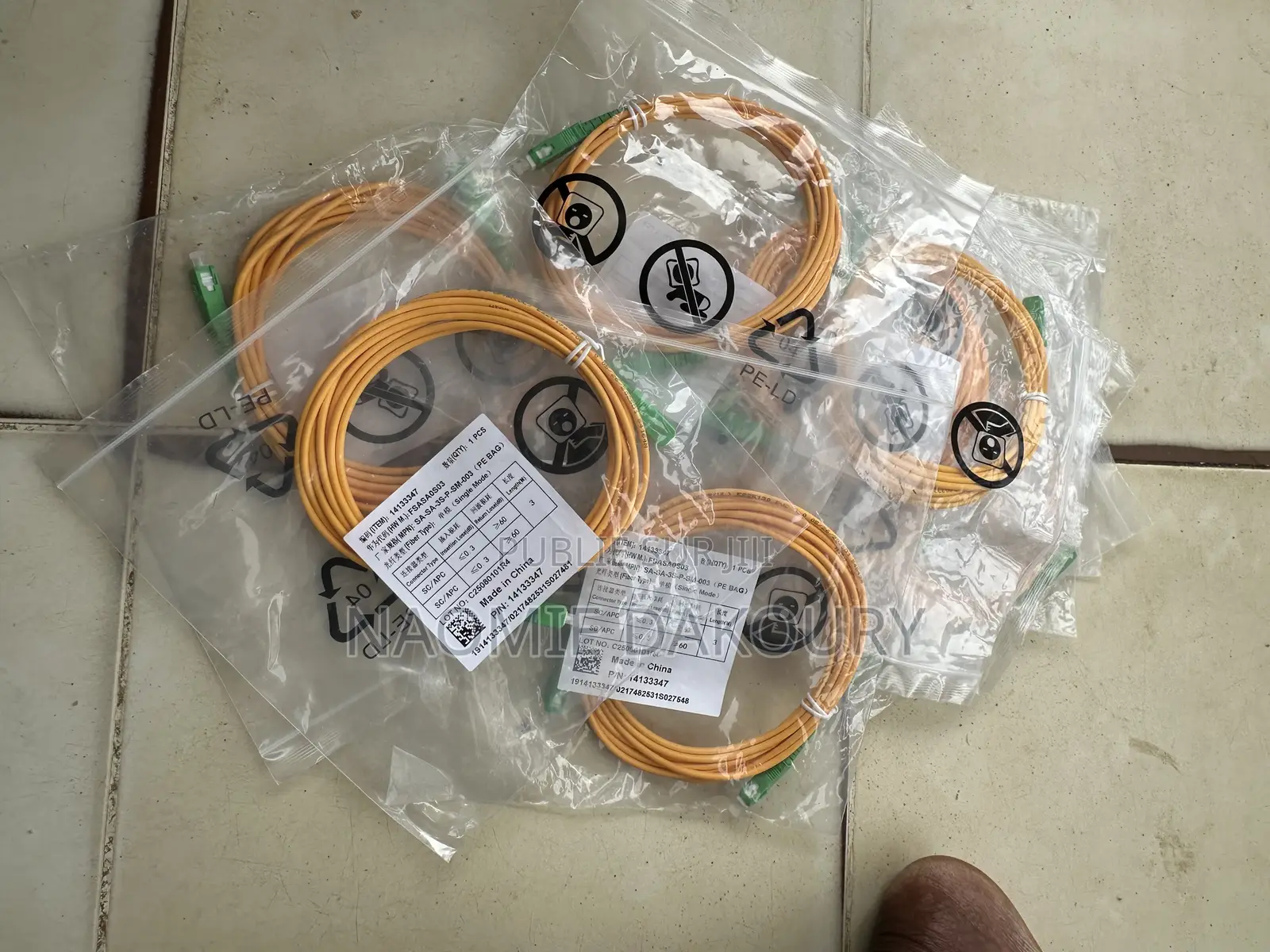 Câble Ethernet Et Fibre Optique