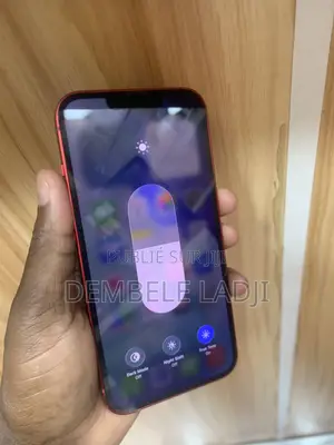 Pomme iPhone 13 128 GB Rouge