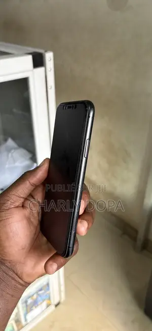 Pomme iPhone XR 64 GB Noir