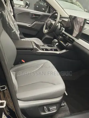 Nouveau Toyota RAV4 2026 Noir