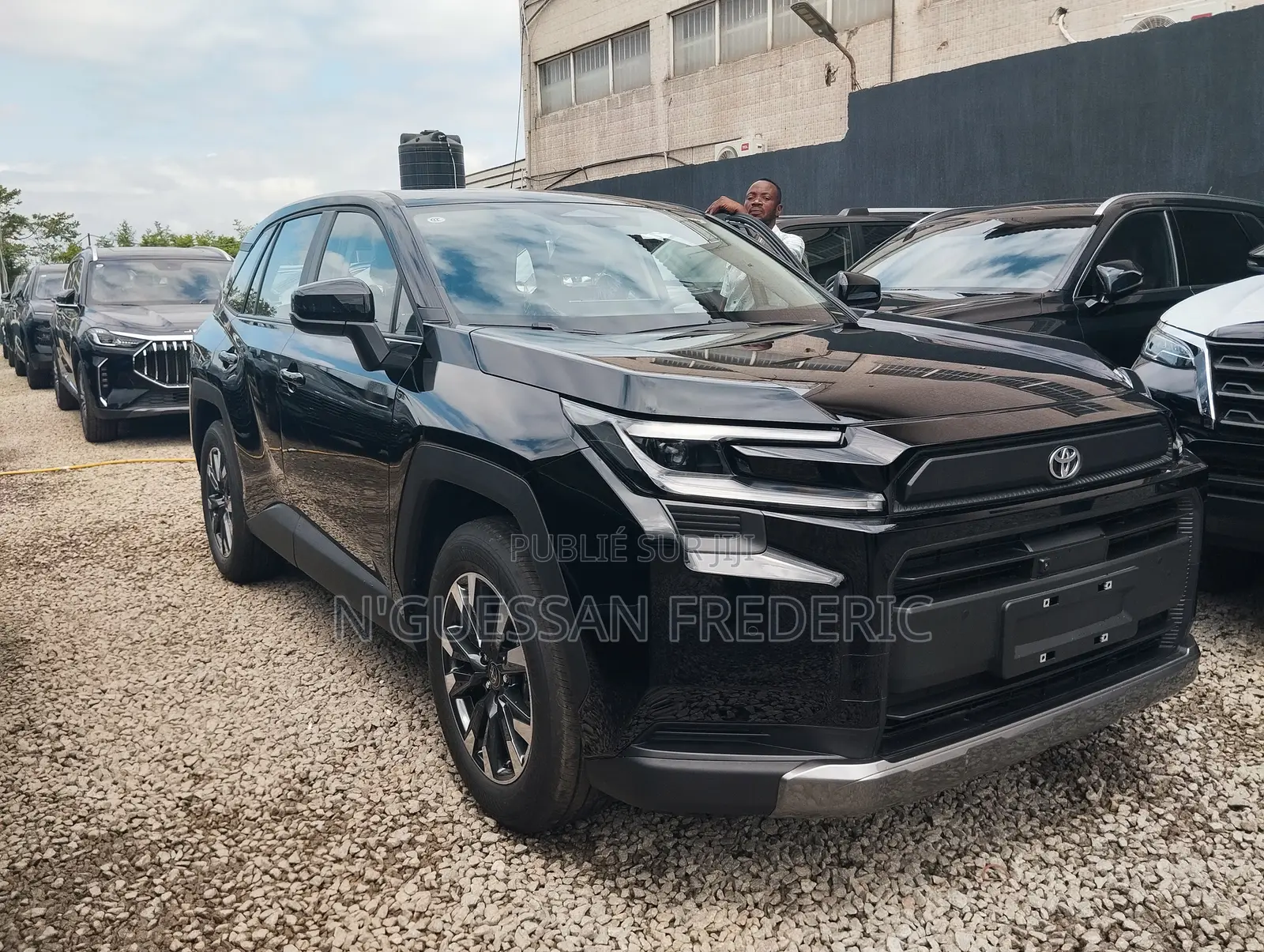Nouveau Toyota RAV4 2026 Noir