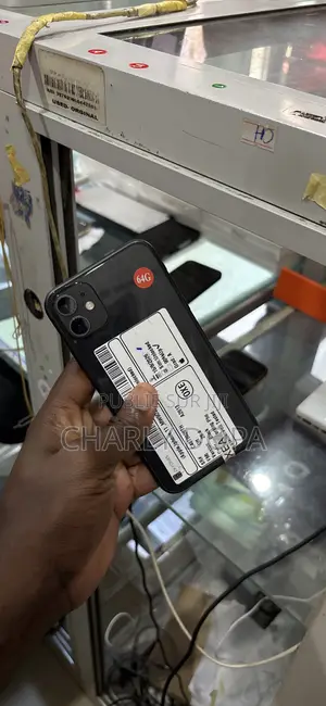 Pomme iPhone 11 64 GB Noir