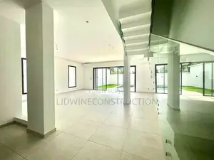 3chbre Duplex dans Cocody à Louer