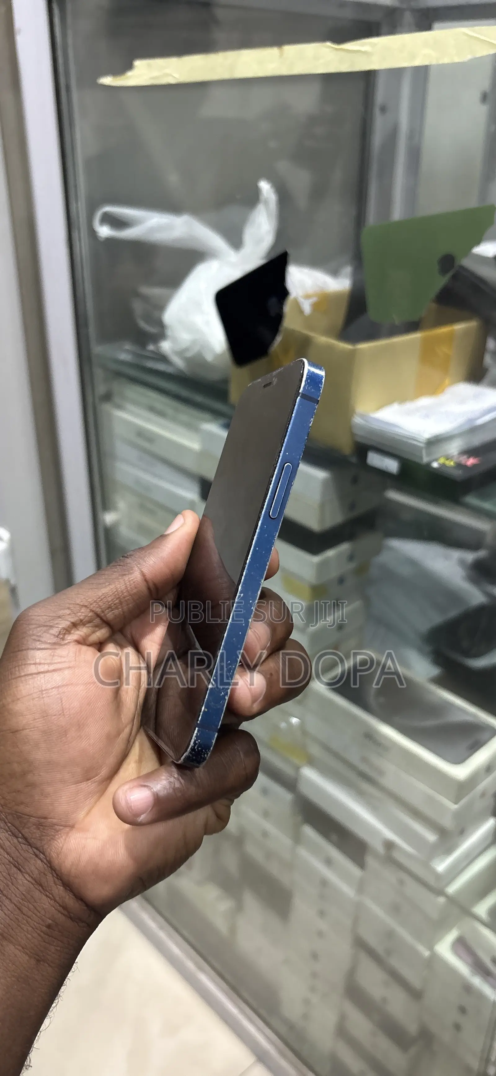 Pomme iPhone 12 mini 64 GB Bleu