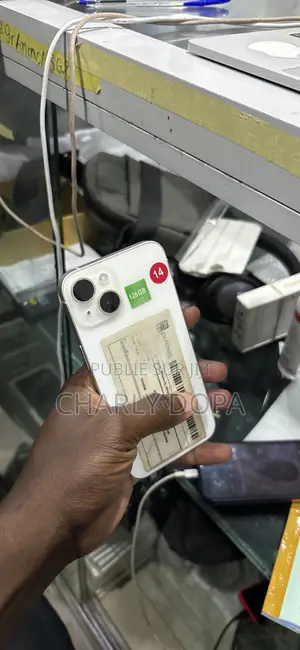 Pomme iPhone 14 128 GB Blanc
