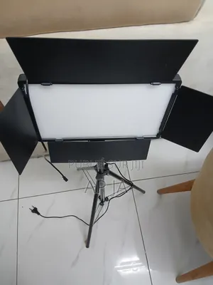 Kit d'Éclairage LED Professionnel RL-1200 Avec Trépied
