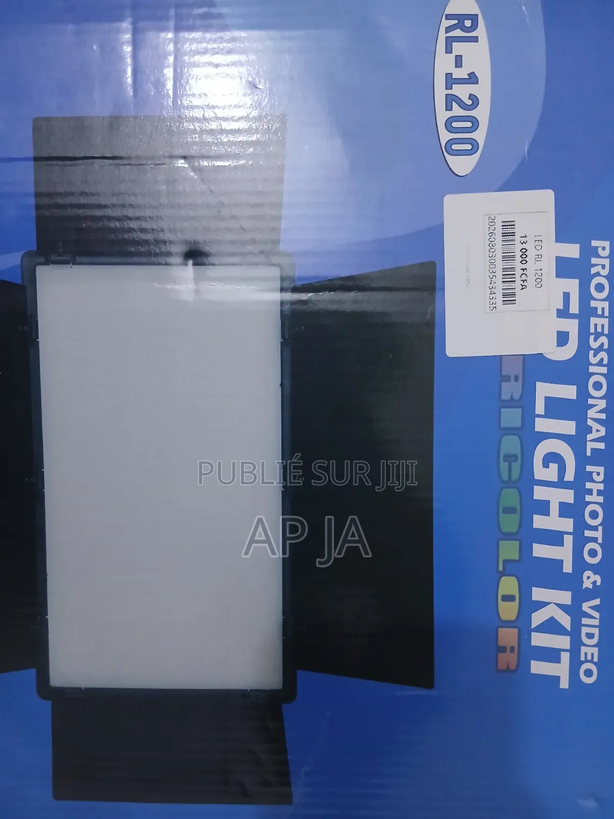 Kit d'Éclairage LED Professionnel RL-1200 Avec Trépied