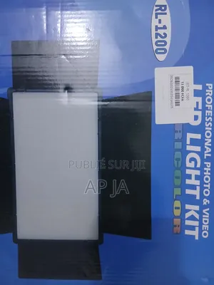 Kit d'Éclairage LED Professionnel RL-1200 Avec Trépied
