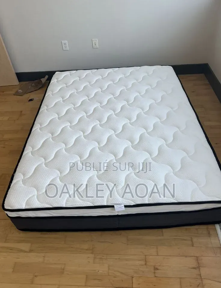 Matelas Disponible