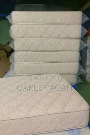 Matelas Disponible