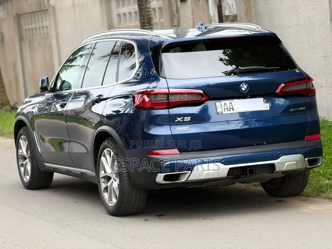 Nouveau BMW X5 xDrive40i 2024 Bleu