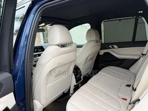 Nouveau BMW X5 xDrive40i 2024 Bleu