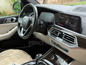 Nouveau BMW X5 xDrive40i 2024 Bleu