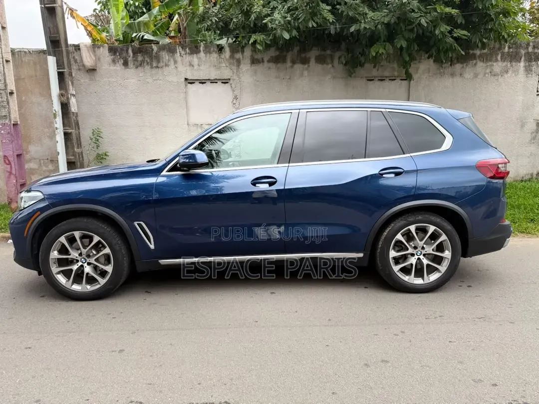 Nouveau BMW X5 xDrive40i 2024 Bleu