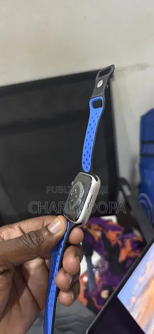Apple Watch Série 7 45MM Aluminium 45MM