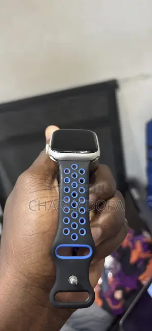 Apple Watch Série 7 45MM Aluminium 45MM