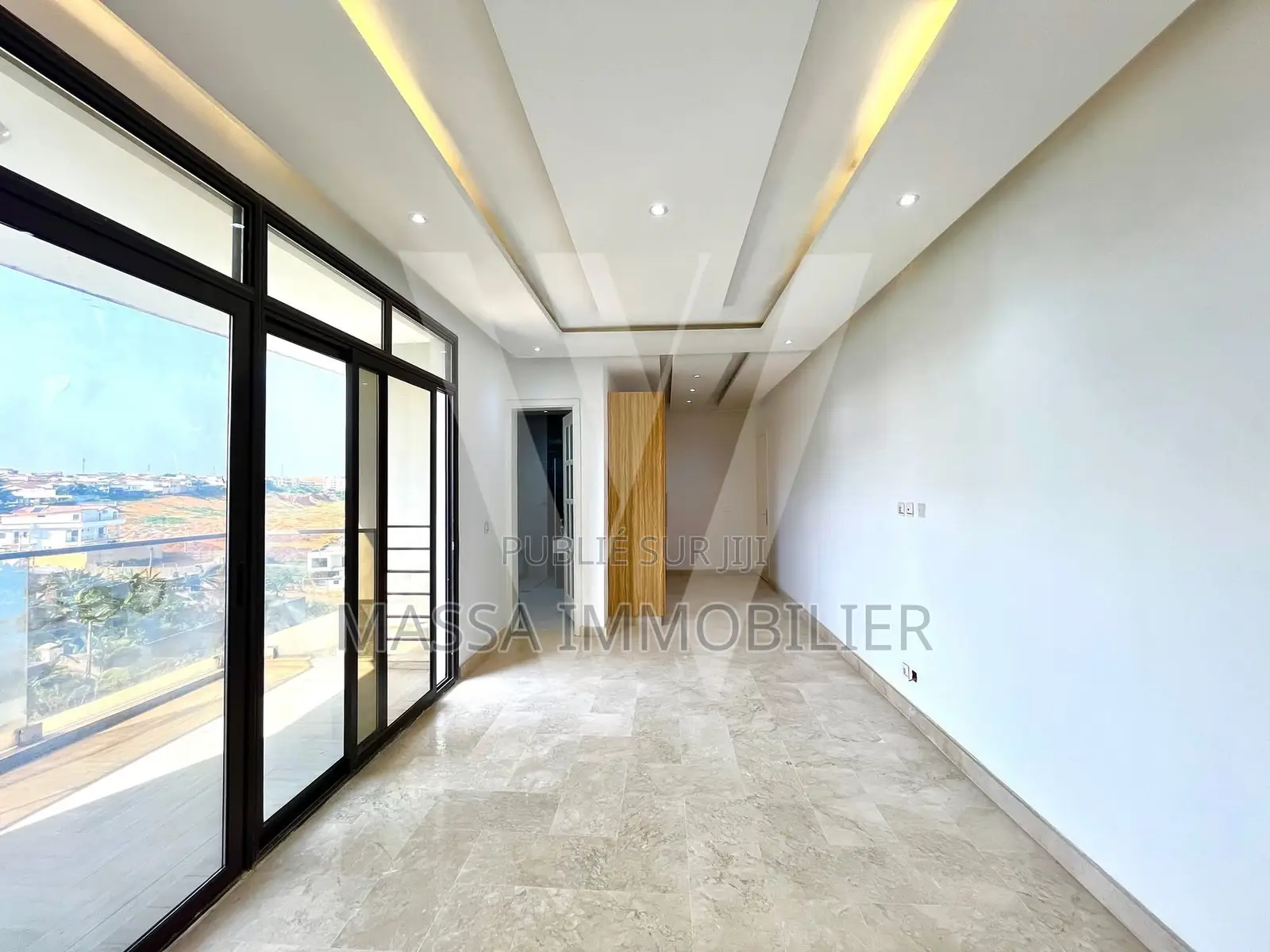 3chbre Appartement dans Massa Immobilier, Cocody à Louer