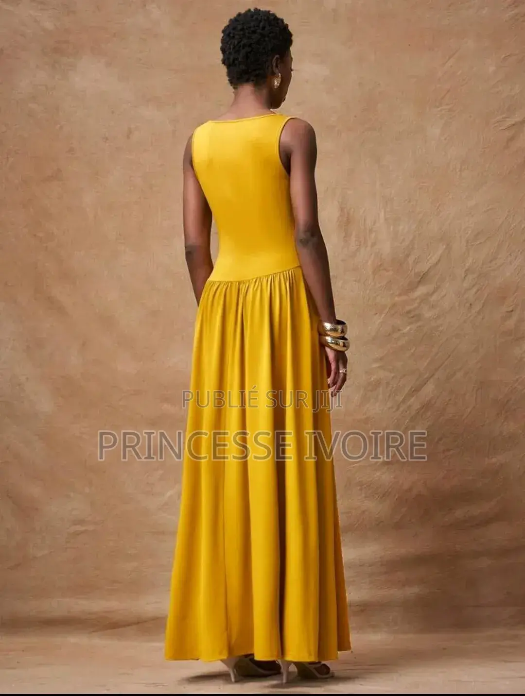 Robe Élégante Longue Avec Torsade