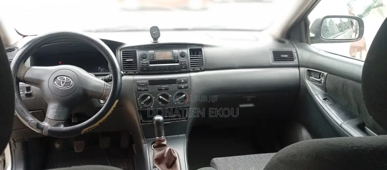 Toyota Corolla 2004 Gris