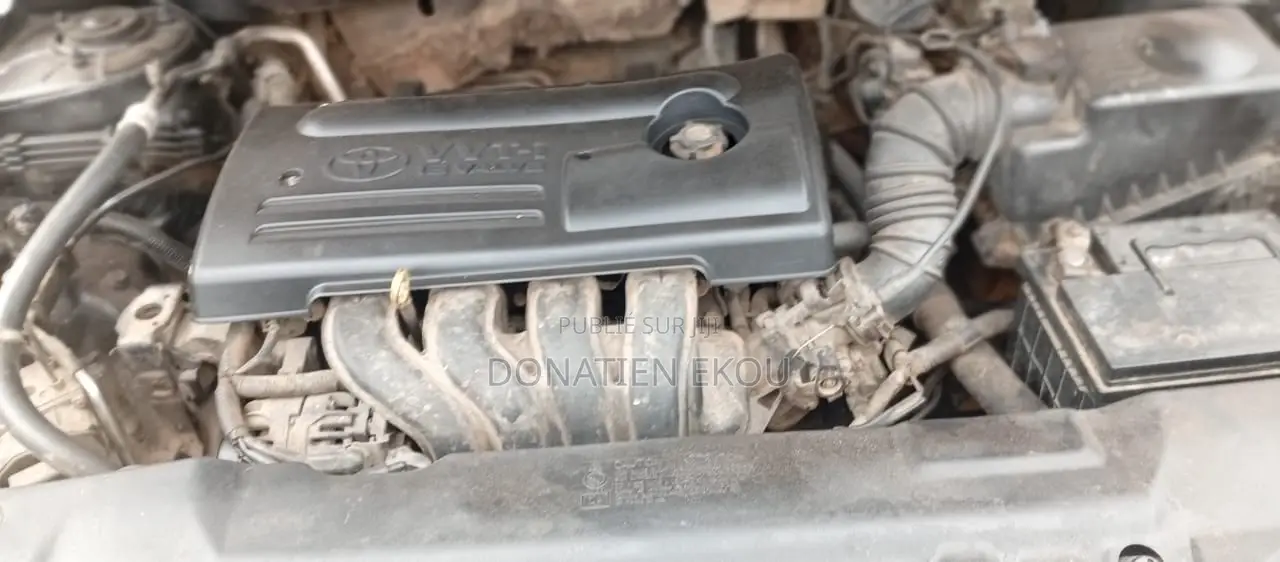 Toyota Corolla 2004 Gris