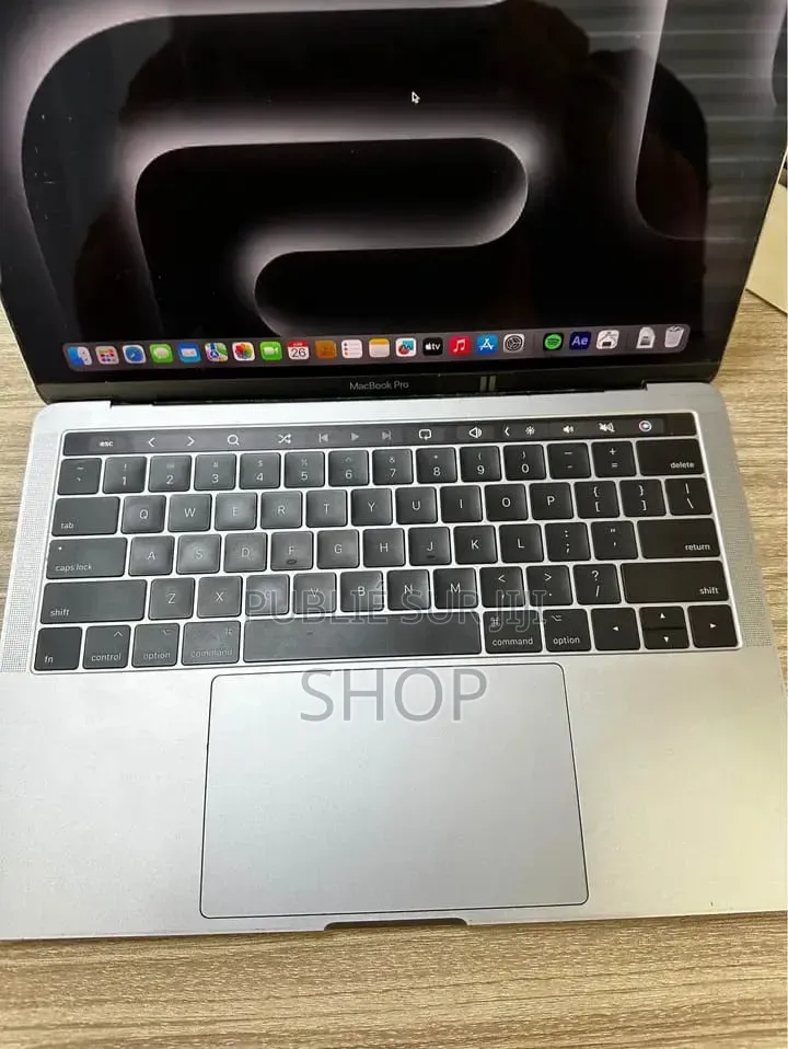Nouveau Metabox Prime-X P775TM-G 256GB Apple M1 Max HDD 6T