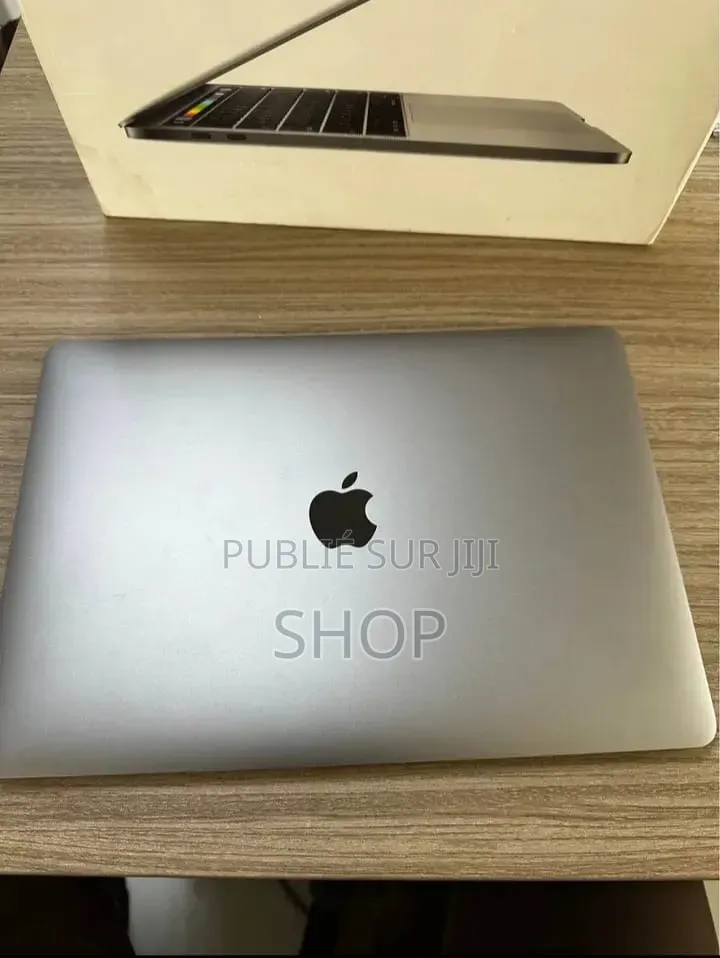 Nouveau Metabox Prime-X P775TM-G 256GB Apple M1 Max HDD 6T