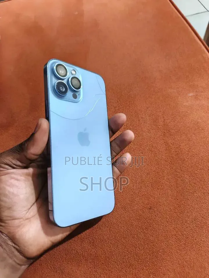 Pomme iPhone 13 Pro Max 256 GB Bleu
