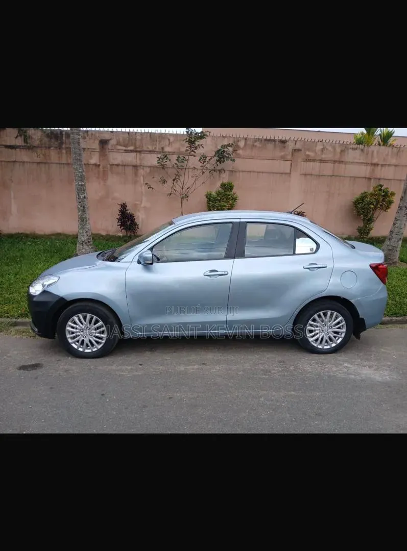Suzuki Dzire 2024 Bleu