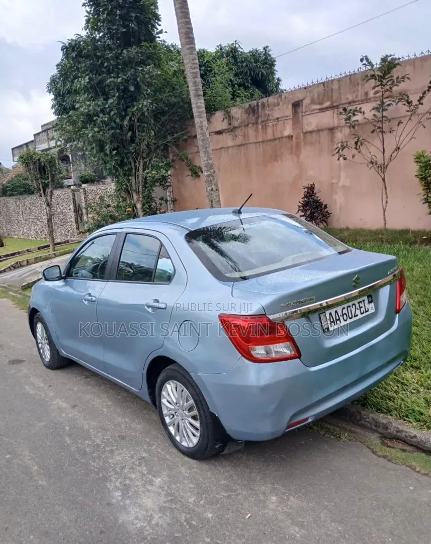 Suzuki Dzire 2024 Bleu