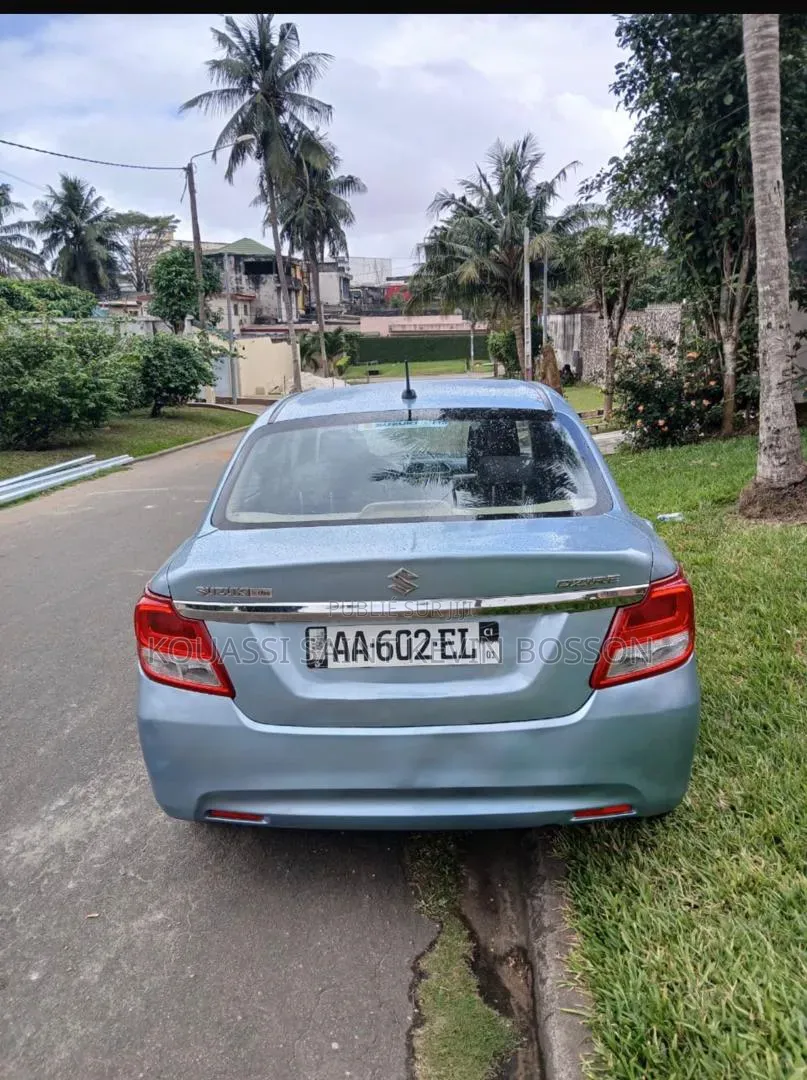 Suzuki Dzire 2024 Bleu