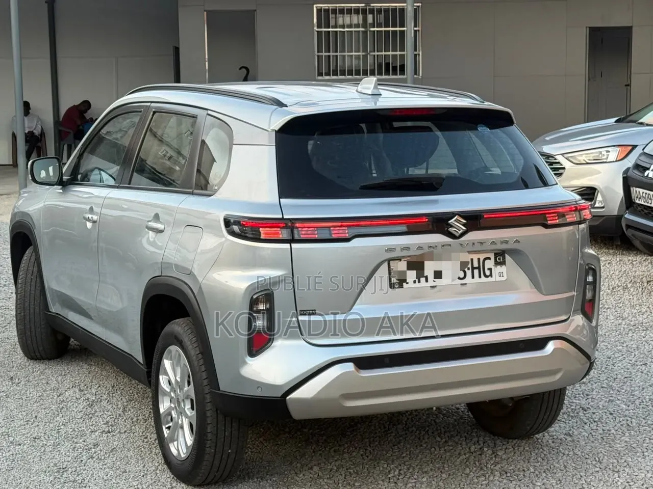 Suzuki Grand Vitara 2024 Gris