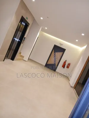 3chbre Appartement dans Lascoco Maison, Cocody à Louer