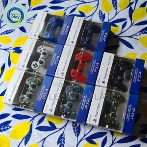 Manette PS4 Nouvelle Dans Carton