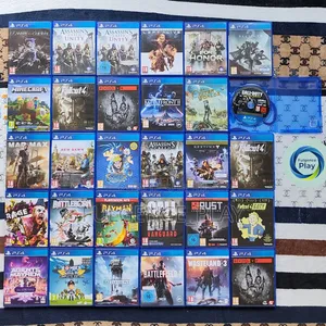 CD PS4 en Vente, Les CD Sont Comme Neuf, Ils Fonctionnent Correctement