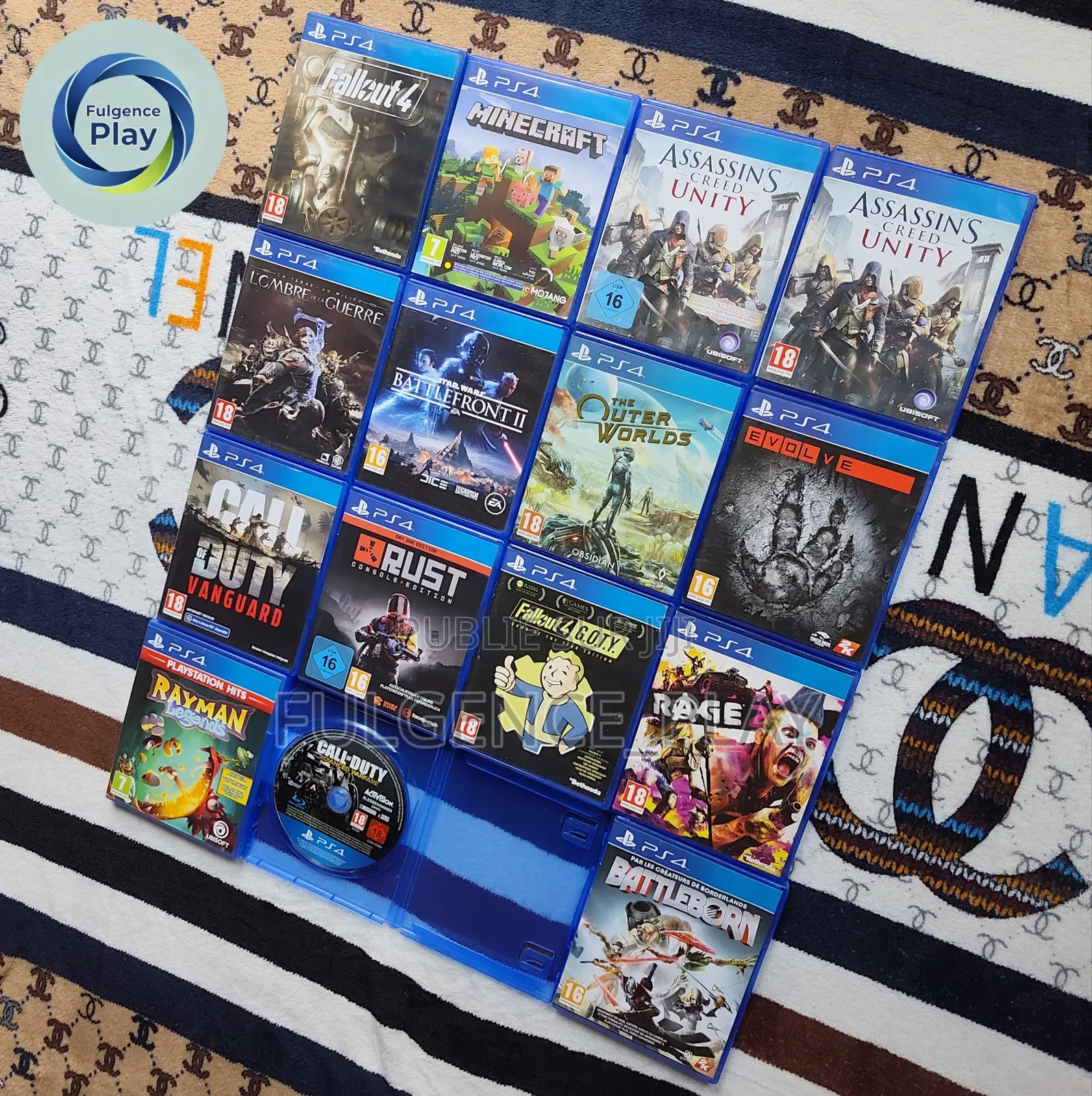 CD PS4 en Vente, Les CD Sont Comme Neuf, Ils Fonctionnent Correctement